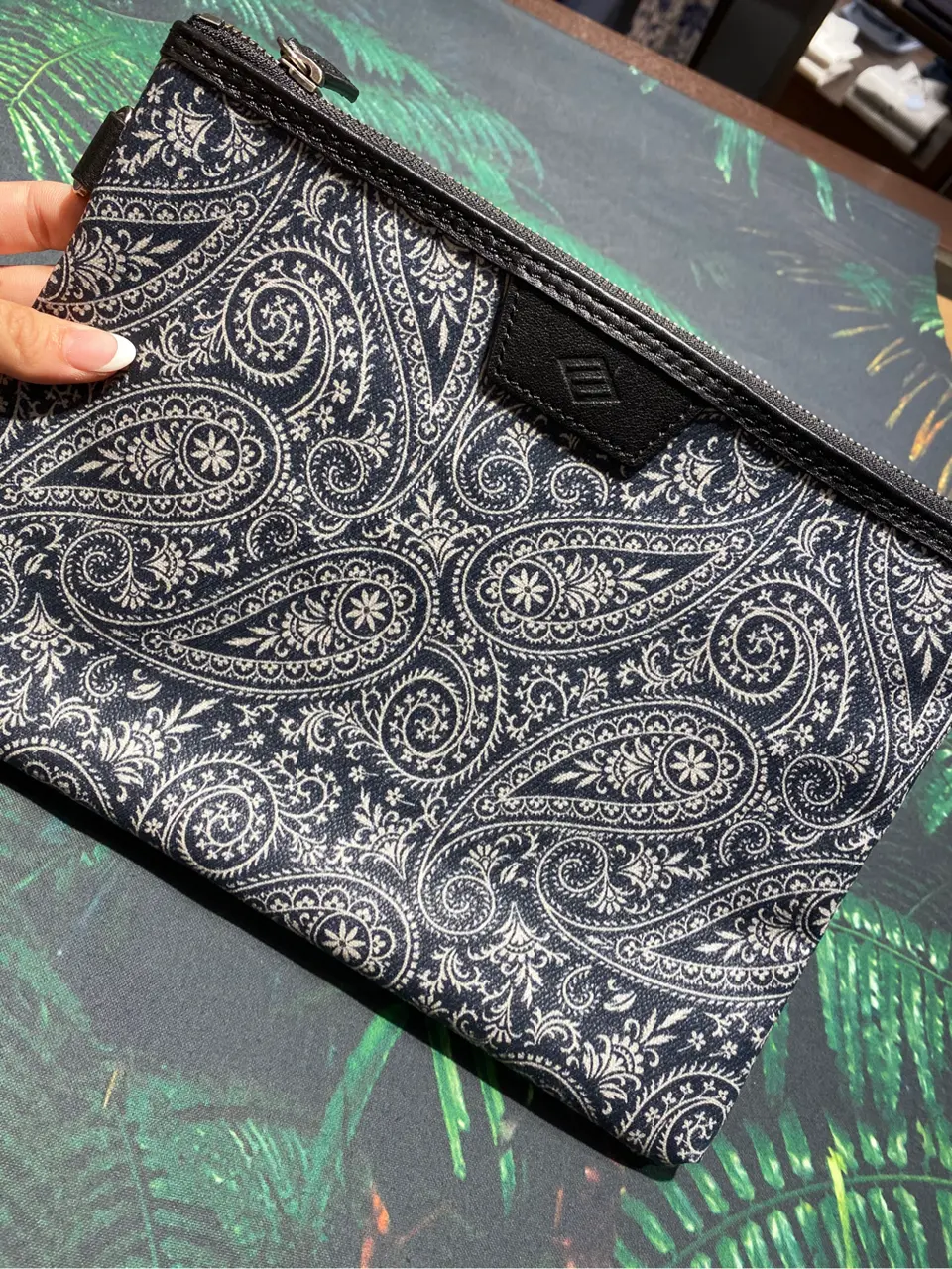 JOSEPH ABBOUD 東　 コーディネート画像