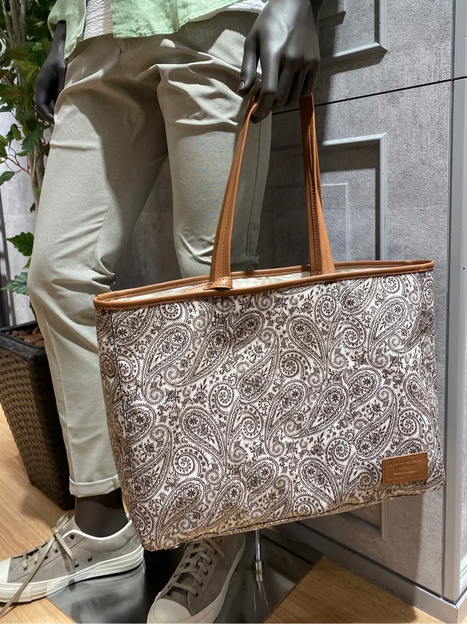 JOSEPH ABBOUD 東　 コーディネート画像