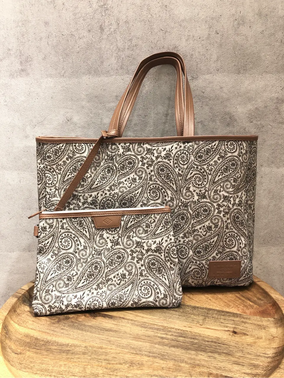 JOSEPH ABBOUD 二澤 コーディネート画像