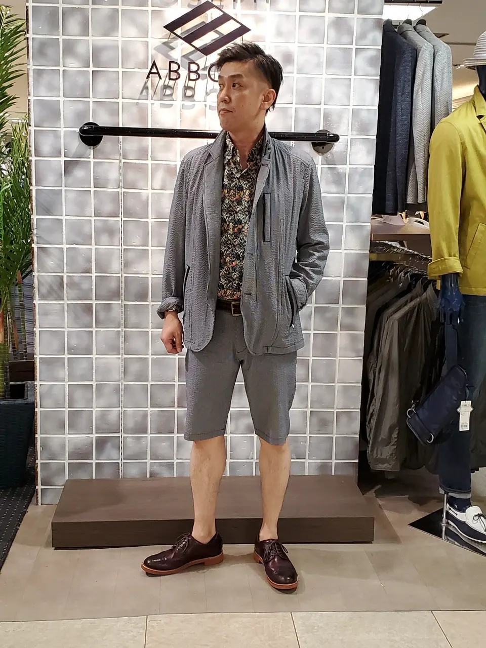 JOSEPH ABBOUD 五島 コーディネート画像