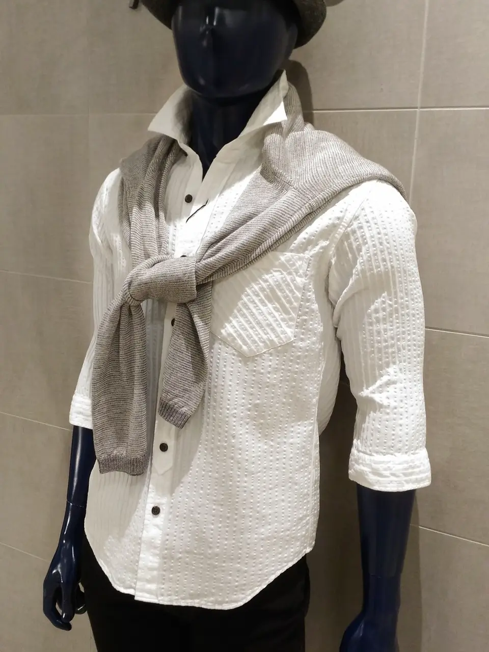 JOSEPH ABBOUD 吉川 コーディネート画像