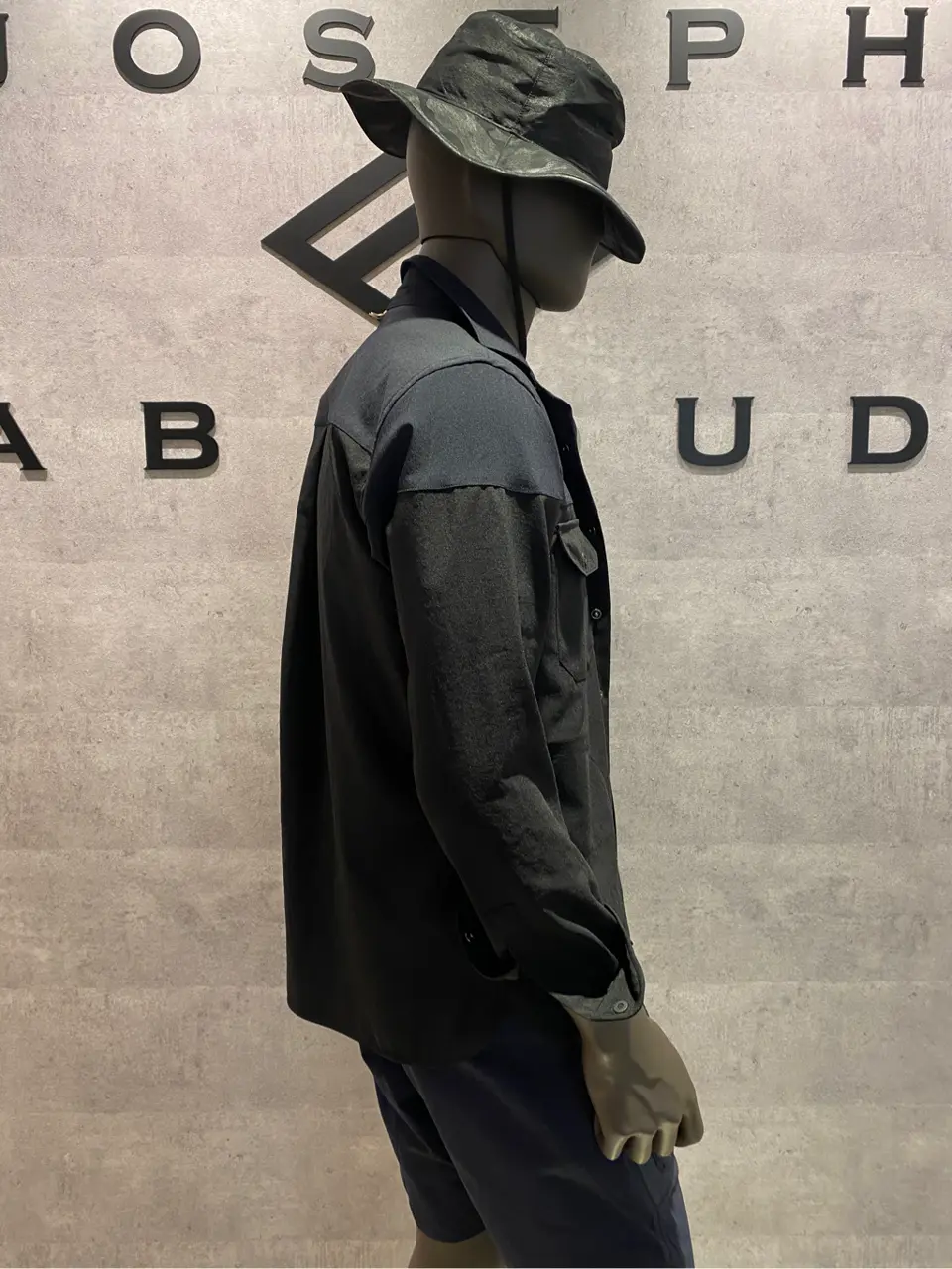 JOSEPH ABBOUD 東　 コーディネート画像