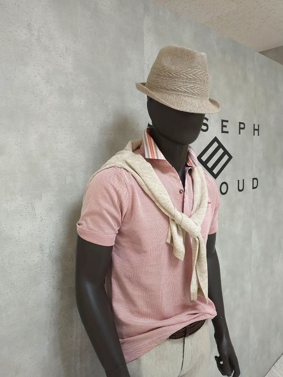 JOSEPH ABBOUD 石川 コーディネート画像