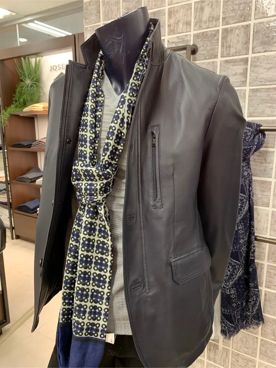 JOSEPH ABBOUD 前田 コーディネート画像