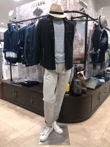 JOSEPH ABBOUD Konda コーディネート画像