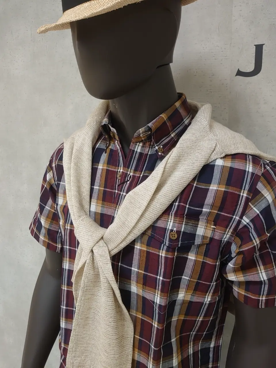 JOSEPH ABBOUD 石川 コーディネート画像