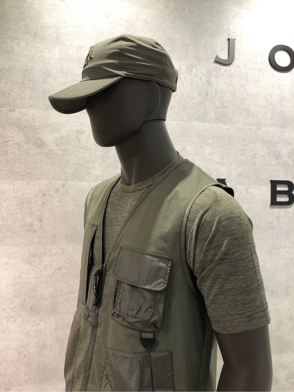 JOSEPH ABBOUD 二澤 コーディネート画像