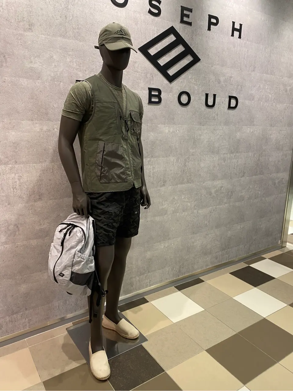 JOSEPH ABBOUD 東　 コーディネート画像