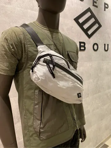 JOSEPH ABBOUD 東　 コーディネート画像