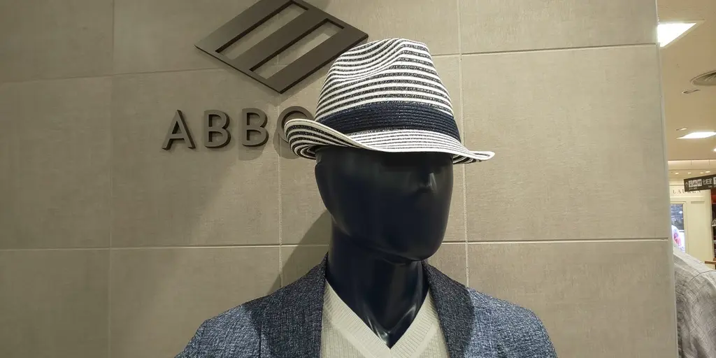 JOSEPH ABBOUD 吉川 コーディネート画像