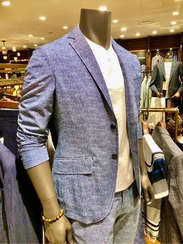 JOSEPH ABBOUD 新林 コーディネート画像