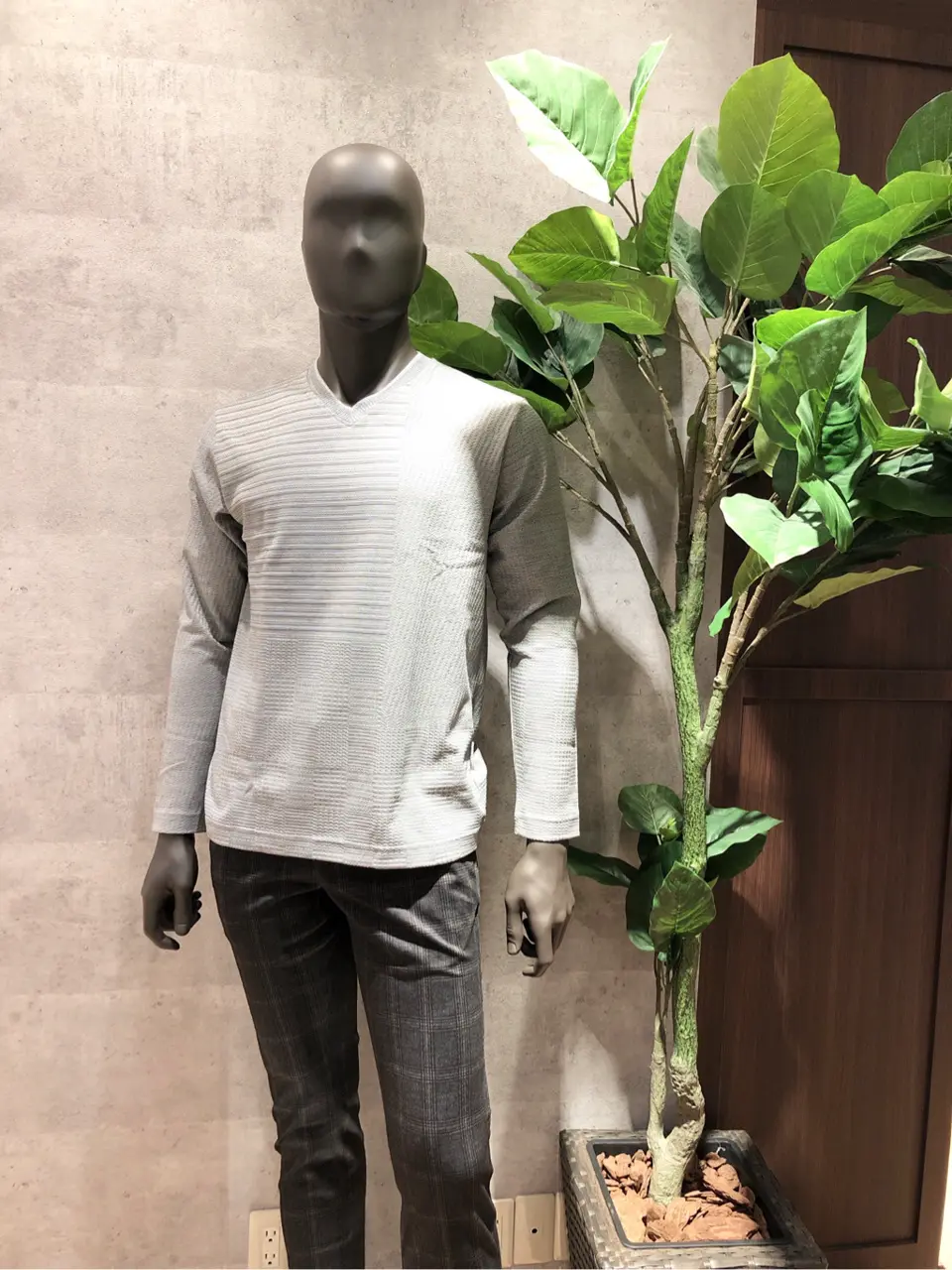 JOSEPH ABBOUD 二澤 コーディネート画像