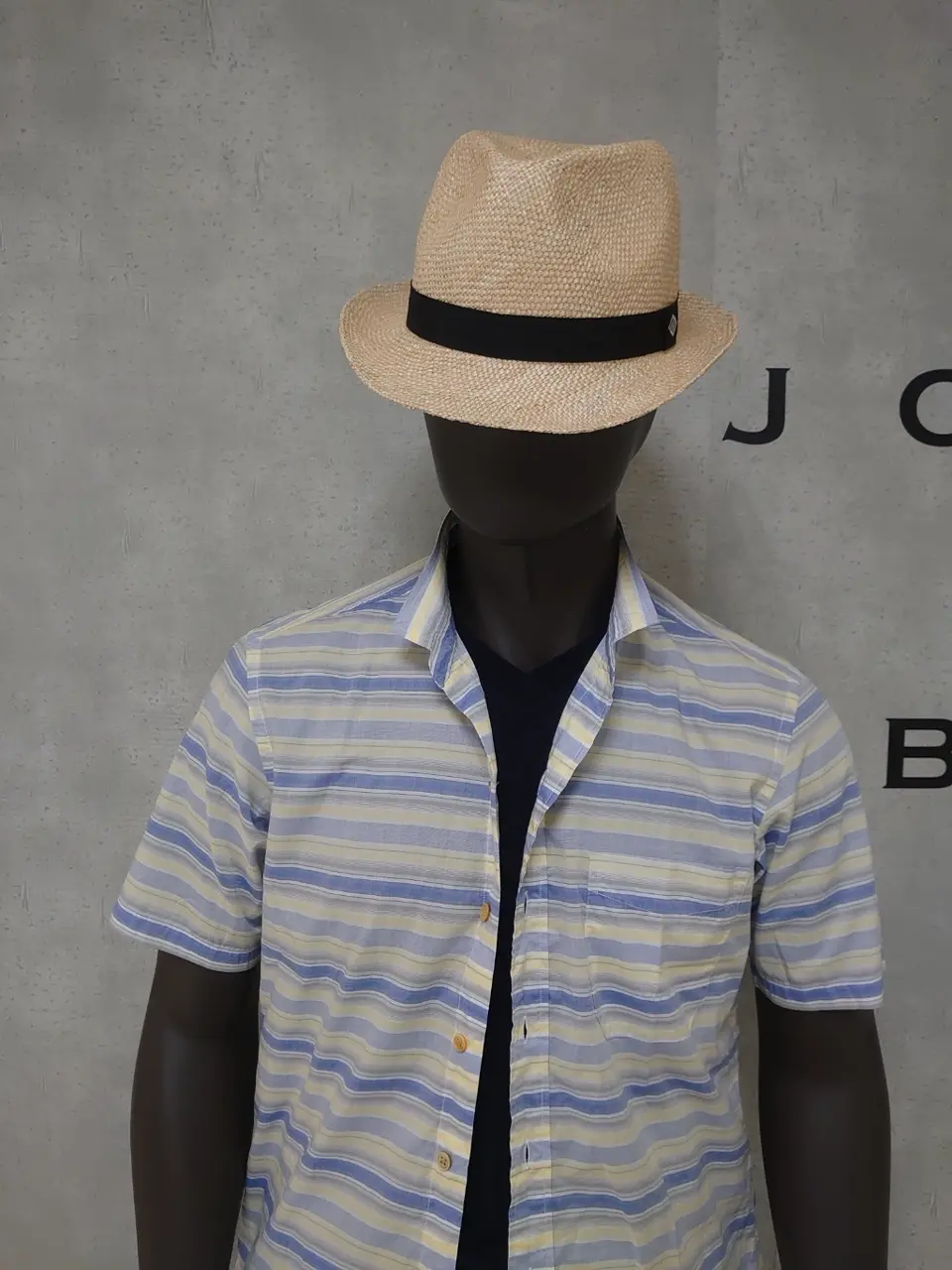 JOSEPH ABBOUD 石川 コーディネート画像