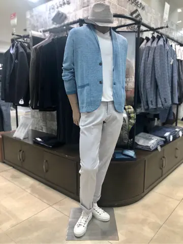 JOSEPH ABBOUD Konda コーディネート画像