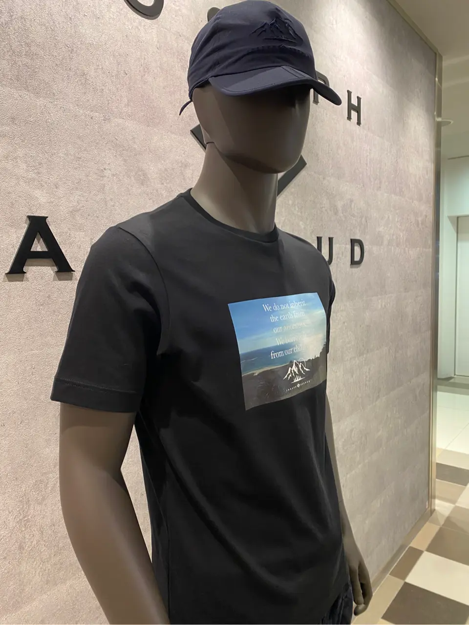 JOSEPH ABBOUD 東　 コーディネート画像