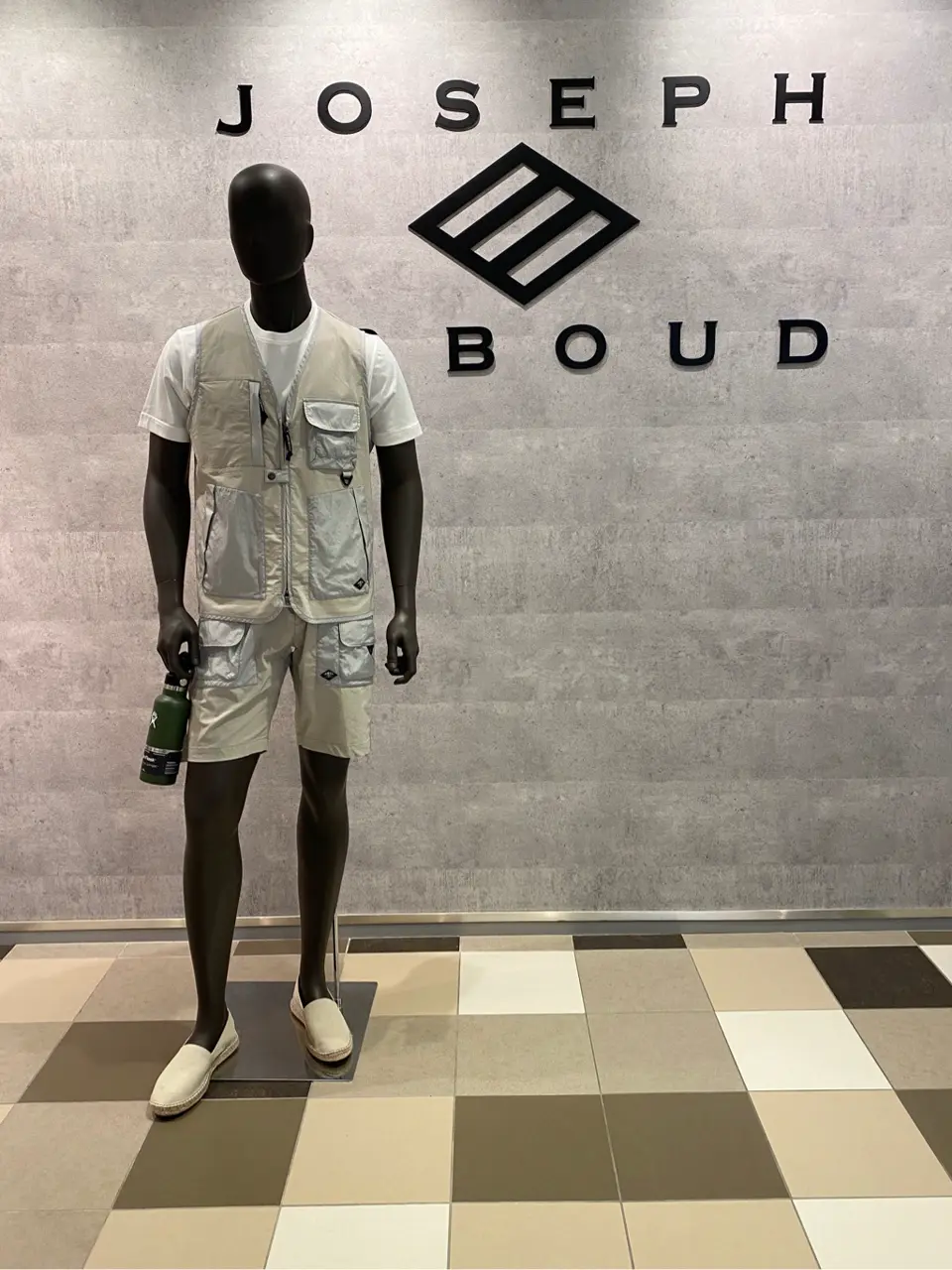  東　 コーディネート画像