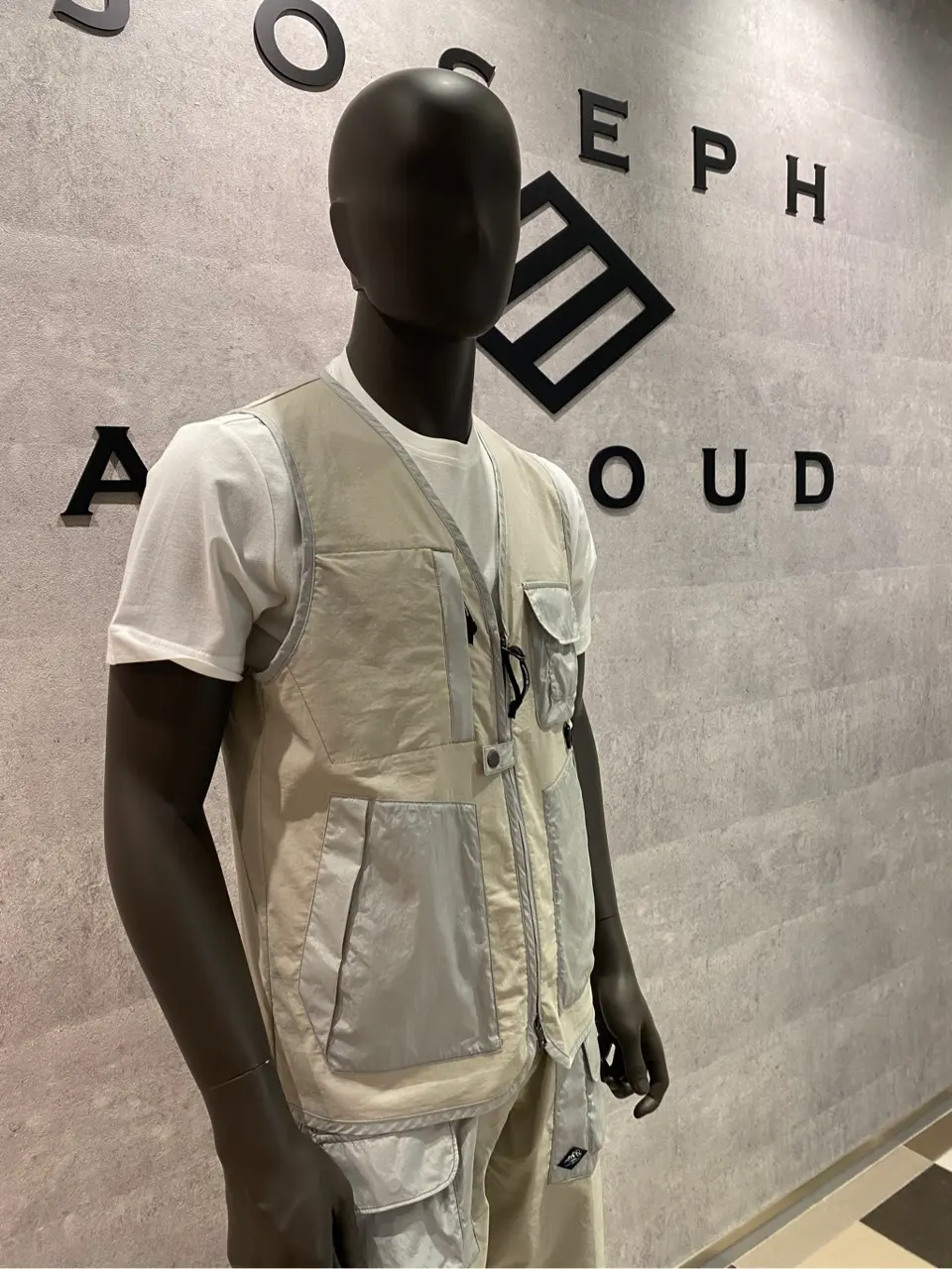 JOSEPH ABBOUD 東　 コーディネート画像