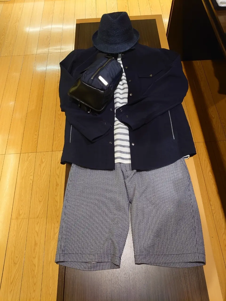  三宅 コーディネート画像