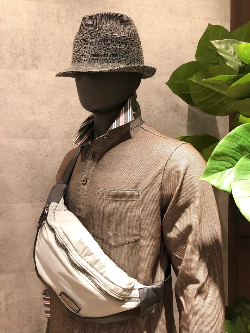 JOSEPH ABBOUD 二澤 コーディネート画像