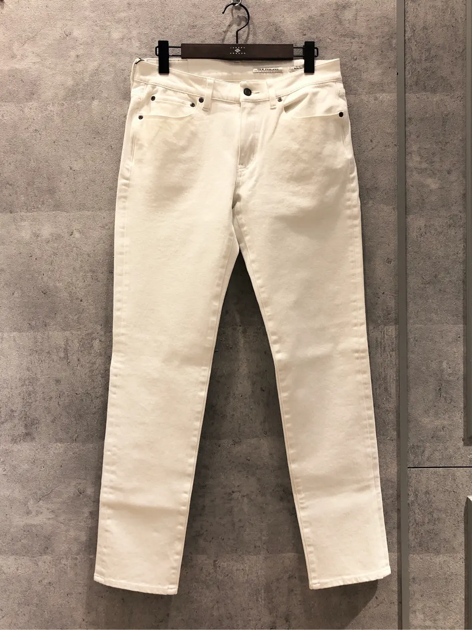 JOSEPH ABBOUD 二澤 コーディネート画像