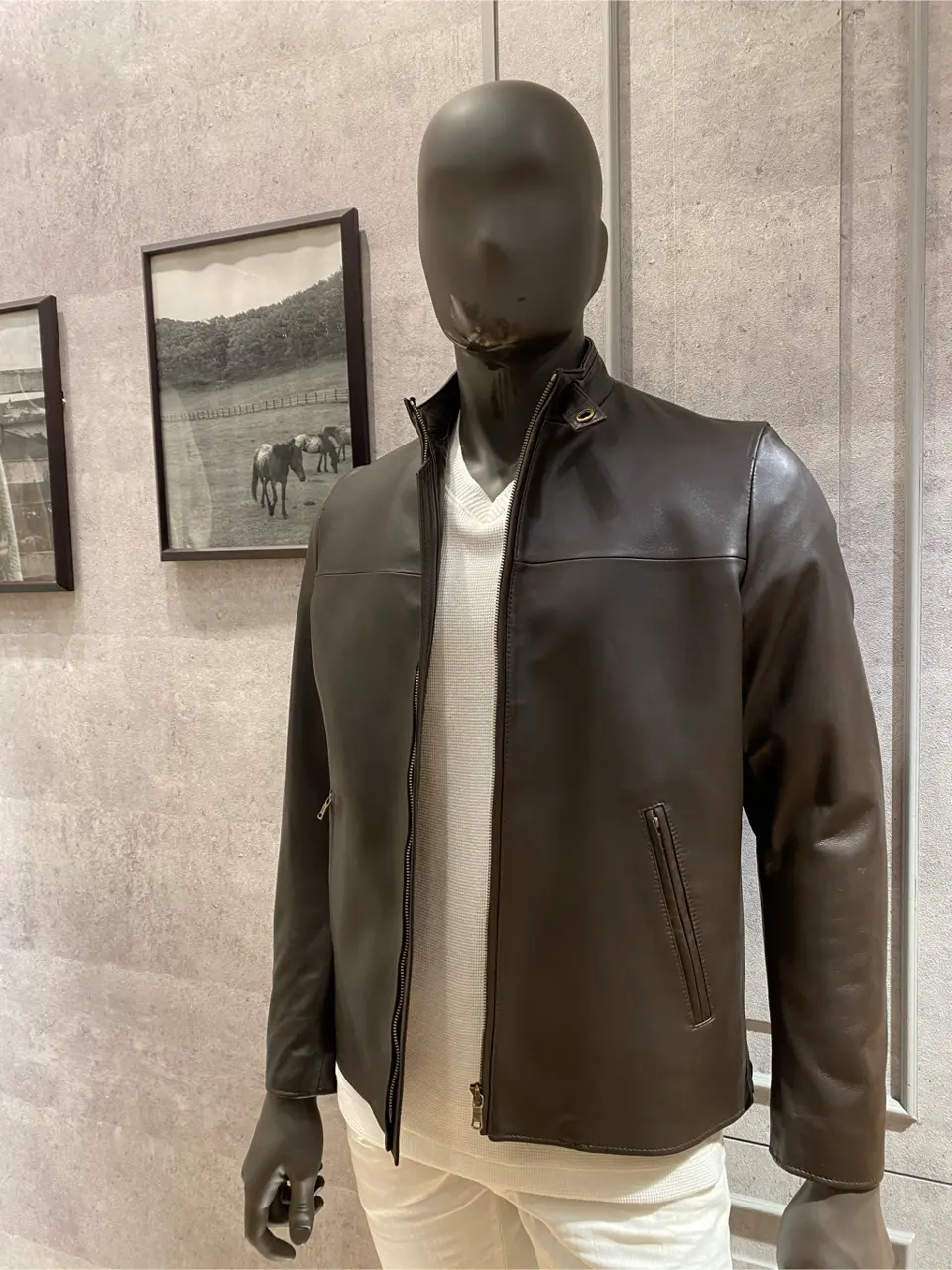  東　 コーディネート画像