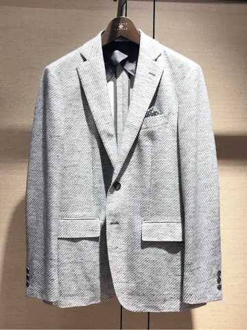 JOSEPH ABBOUD 二澤 コーディネート画像