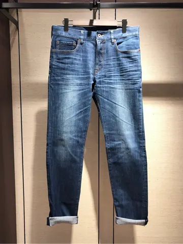 JOSEPH ABBOUD 二澤 コーディネート画像