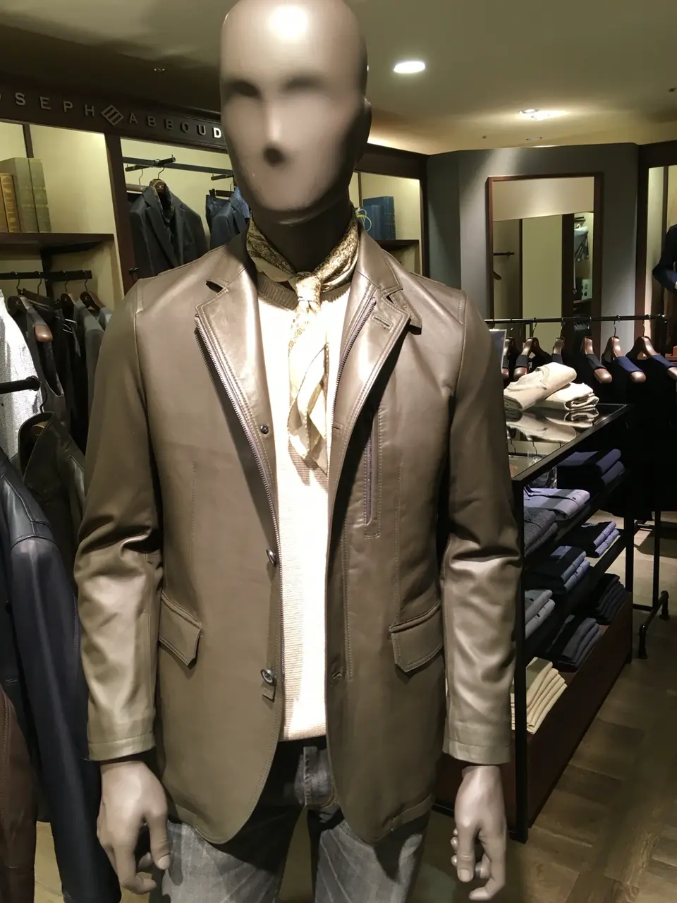 JOSEPH ABBOUD 大坪 コーディネート画像
