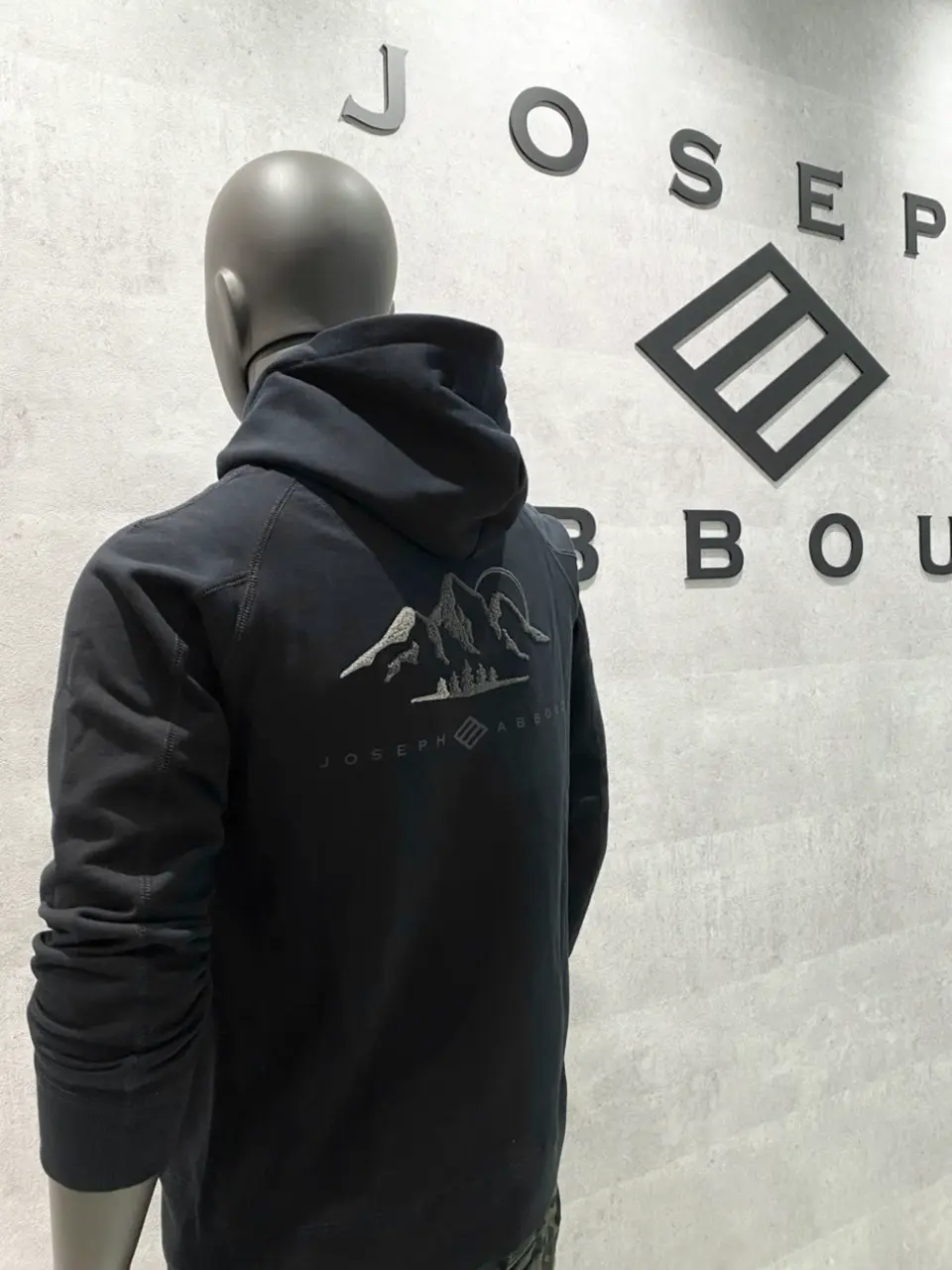  東　 コーディネート画像