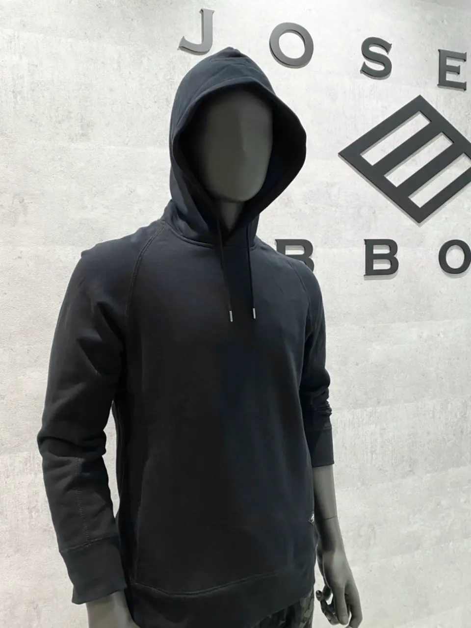 JOSEPH ABBOUD 東　 コーディネート画像