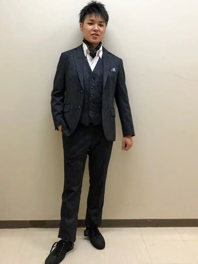JOSEPH ABBOUD 森部 コーディネート画像