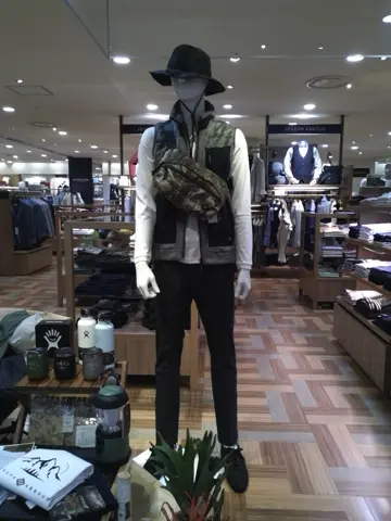 JOSEPH ABBOUD 小城 コーディネート画像