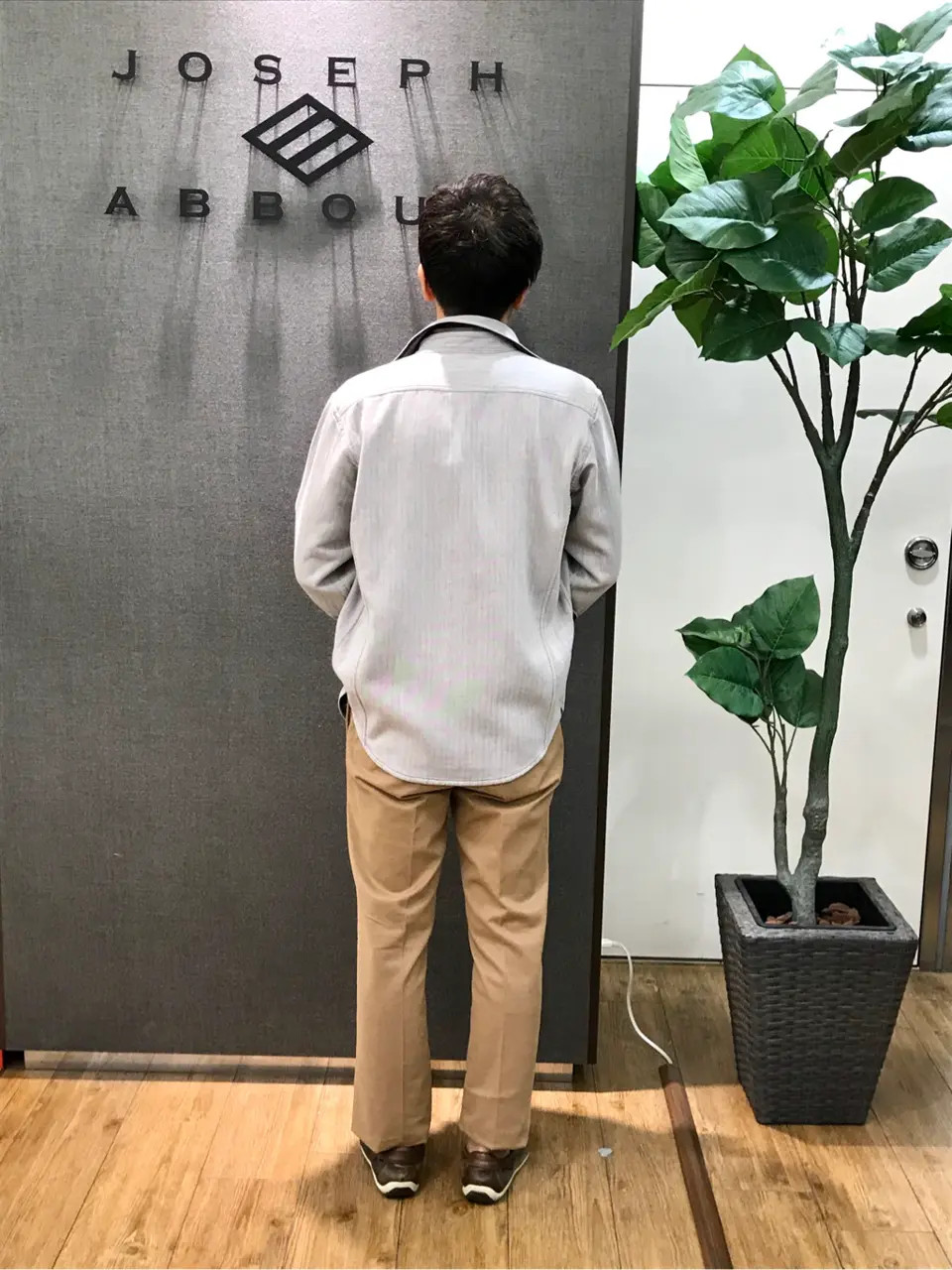 JOSEPH ABBOUD 岡部 コーディネート画像