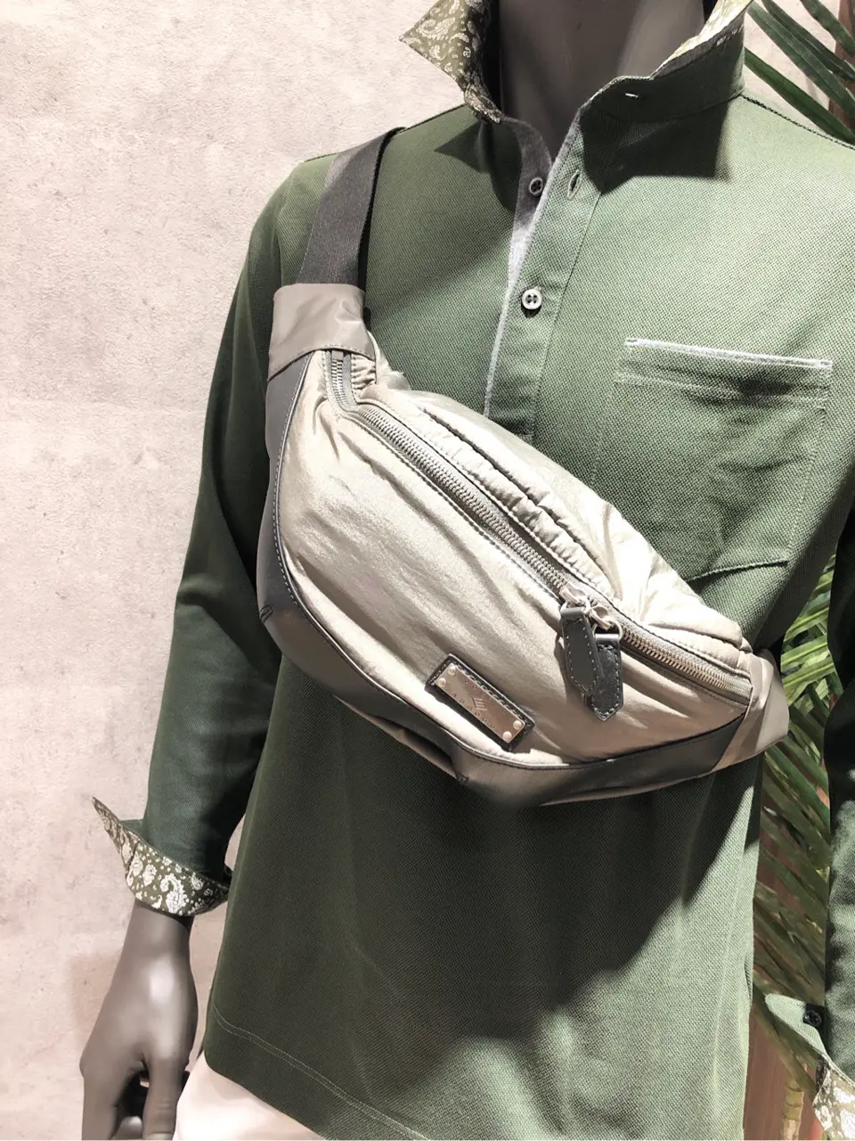 JOSEPH ABBOUD 二澤 コーディネート画像