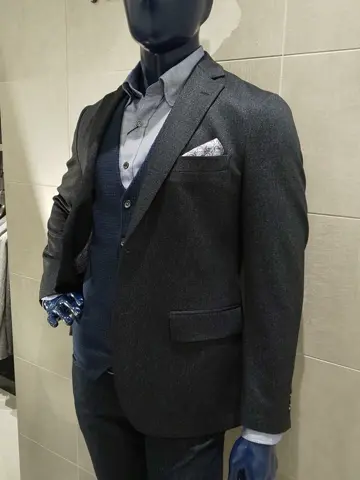 JOSEPH ABBOUD 吉川 コーディネート画像