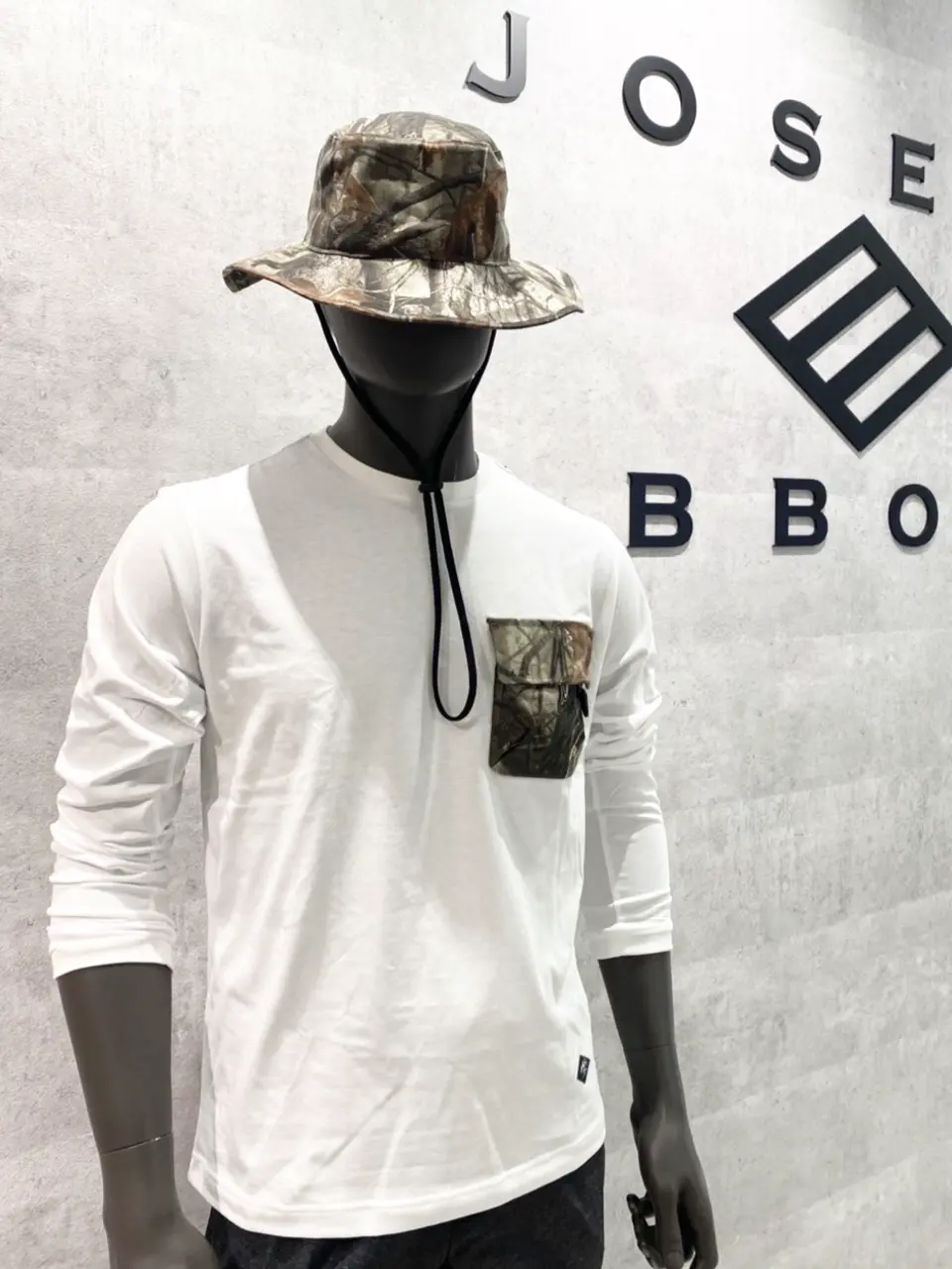  東　 コーディネート画像