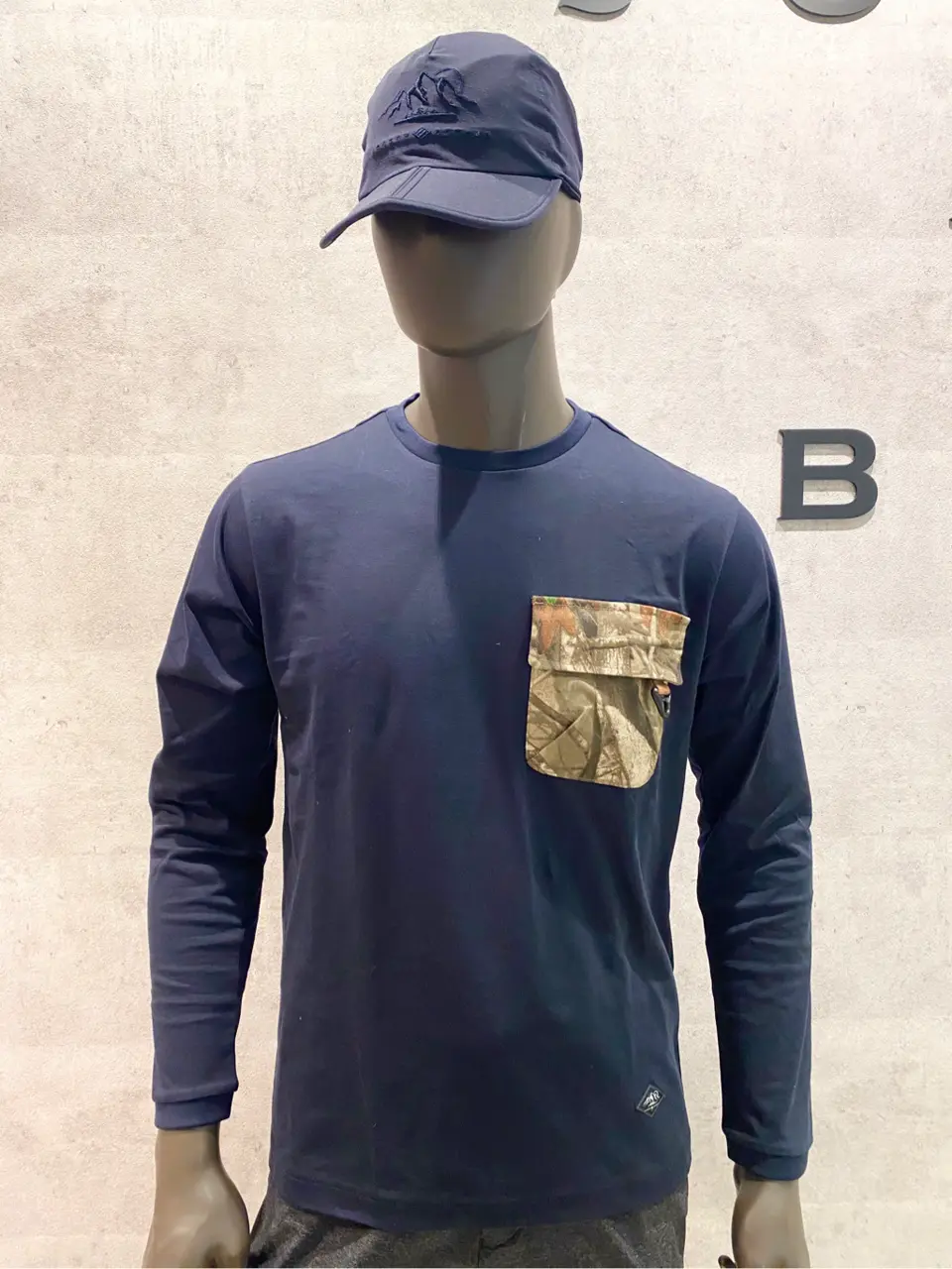 JOSEPH ABBOUD 東　 コーディネート画像