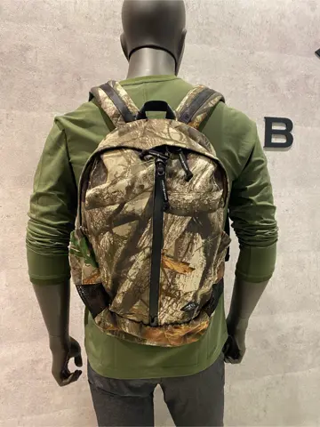 JOSEPH ABBOUD 東　 コーディネート画像