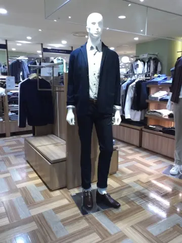 JOSEPH ABBOUD 森部 コーディネート画像