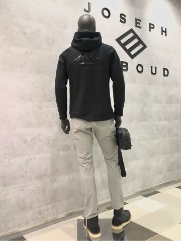 JOSEPH ABBOUD 二澤 コーディネート画像