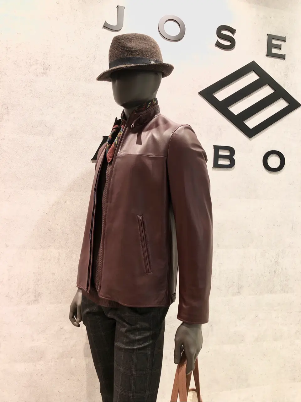 JOSEPH ABBOUD 二澤 コーディネート画像