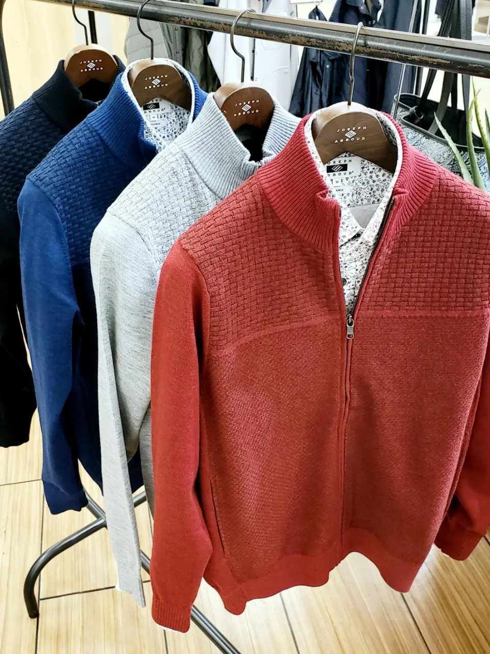 JOSEPH ABBOUD 中西 コーディネート画像