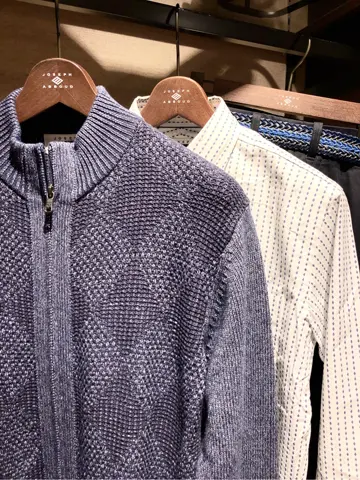 JOSEPH ABBOUD 二澤 コーディネート画像