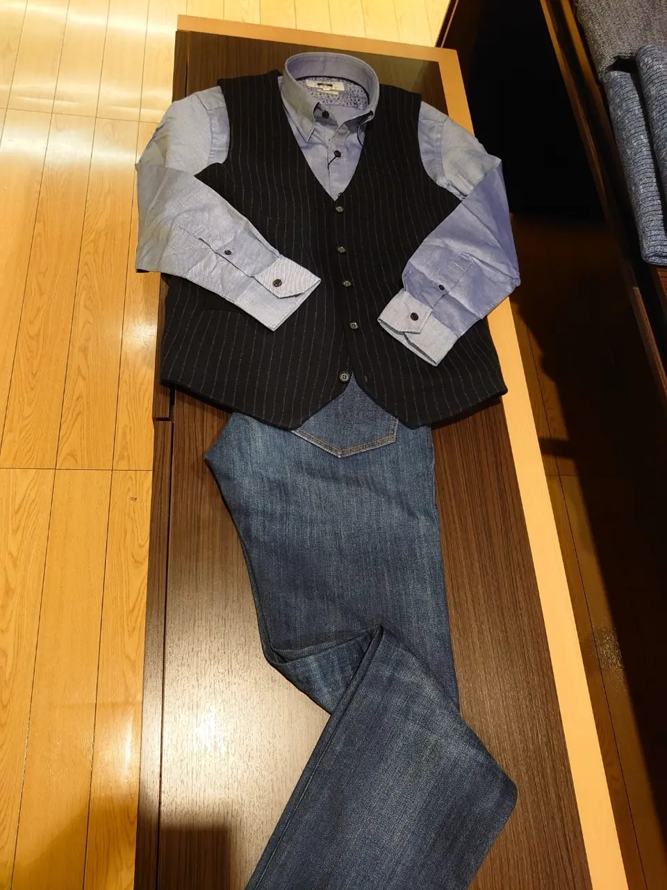  三宅 コーディネート画像