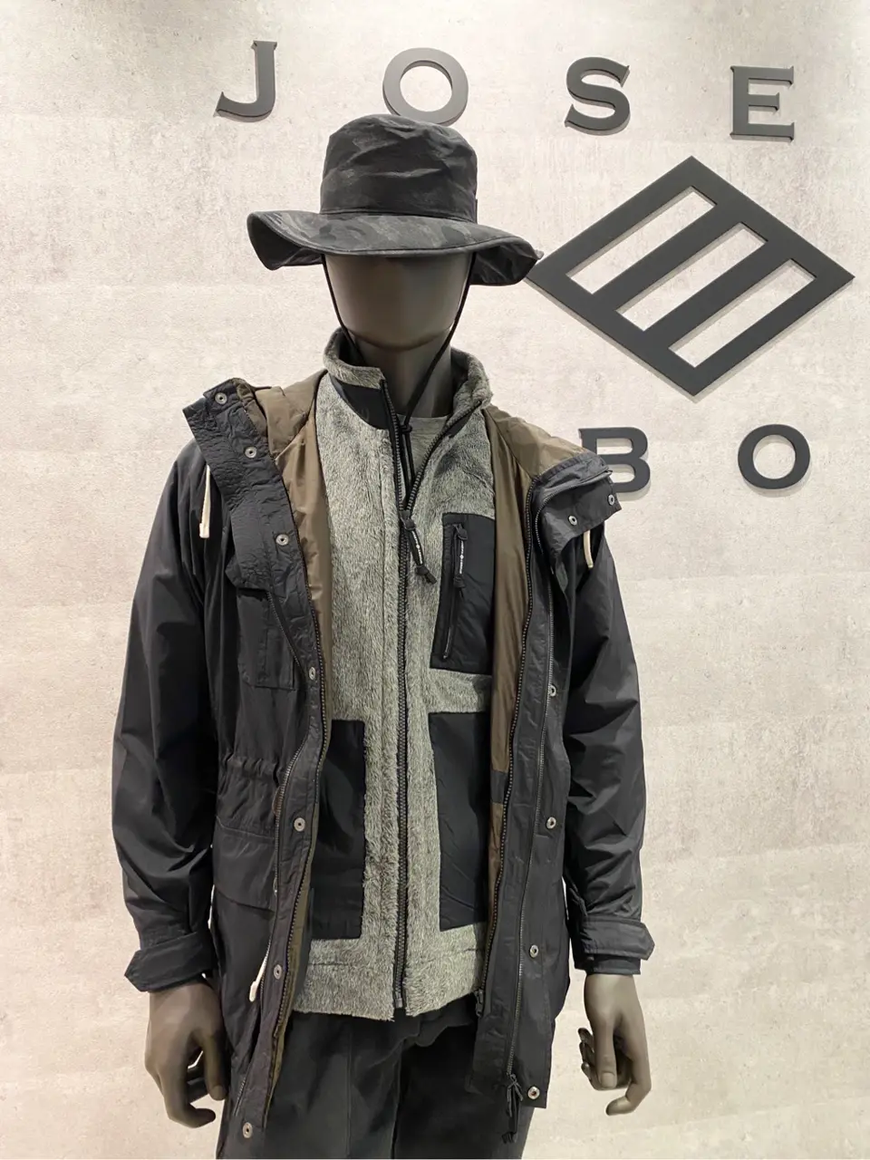 JOSEPH ABBOUD 東　 コーディネート画像