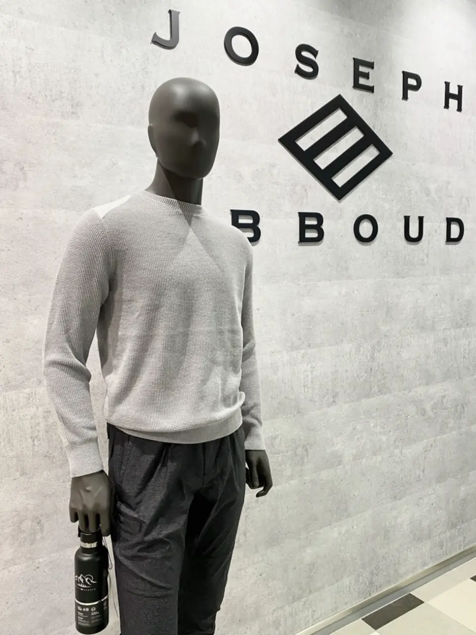  東　 コーディネート画像