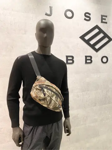 JOSEPH ABBOUD 東　 コーディネート画像