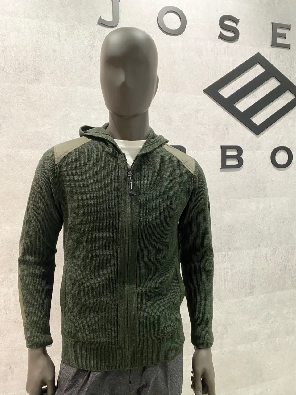 JOSEPH ABBOUD 東　 コーディネート画像