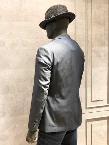 JOSEPH ABBOUD 二澤 コーディネート画像