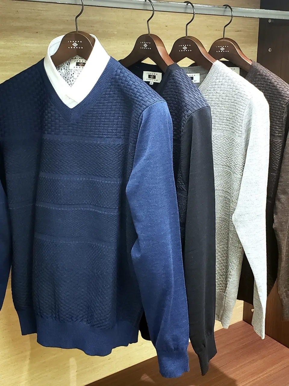 JOSEPH ABBOUD 中西 コーディネート画像